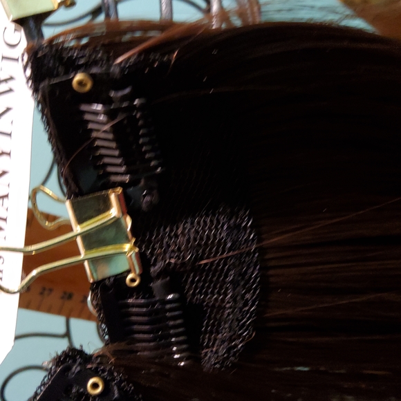 Manuin Wig Extension Pair - Picture 6 of 10